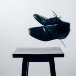 靴を磨き、心を磨く。100年以上の歴史を持つ、靴磨き職人の全貌に迫る